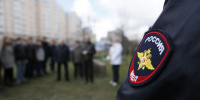 Подростки жестоко избили восьмилетнего ребёнка на стройке в Петербурге